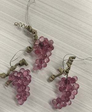 Set of 3 Grape Cluster Ornaments Table Top Fruit Decor Acrylic 5 Inch Iridescent